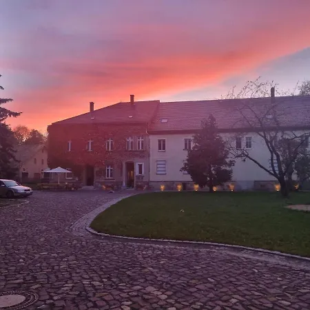 Designwohnung Auf Gutshof Mit Sauna Zw. L/dd