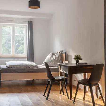 Designwohnung Auf Gutshof Mit Sauna Zw. L/dd شقة