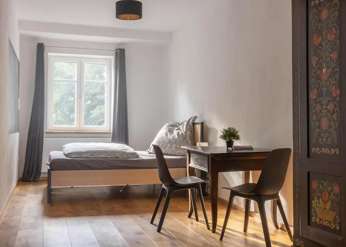 Designwohnung Auf Gutshof Mit Sauna Zw. L/dd شقة